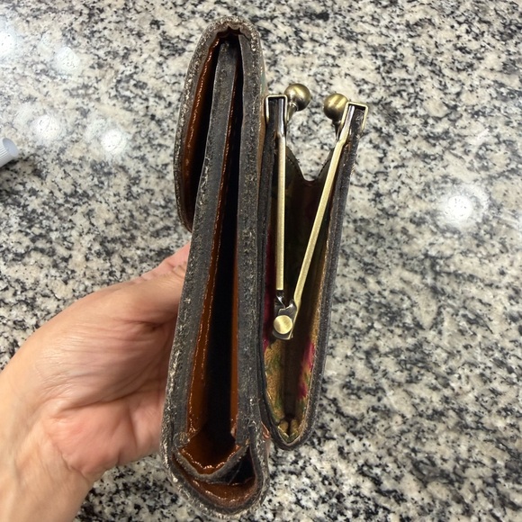 Patricia Nash Victorian Garden Leather Wallet - Picture 5 of 9